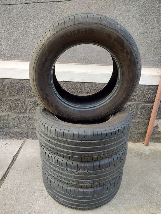 Vând Set Cauciucuri 225/60/ZR16 Vara Kumho DOT 2022 Import recent Germania