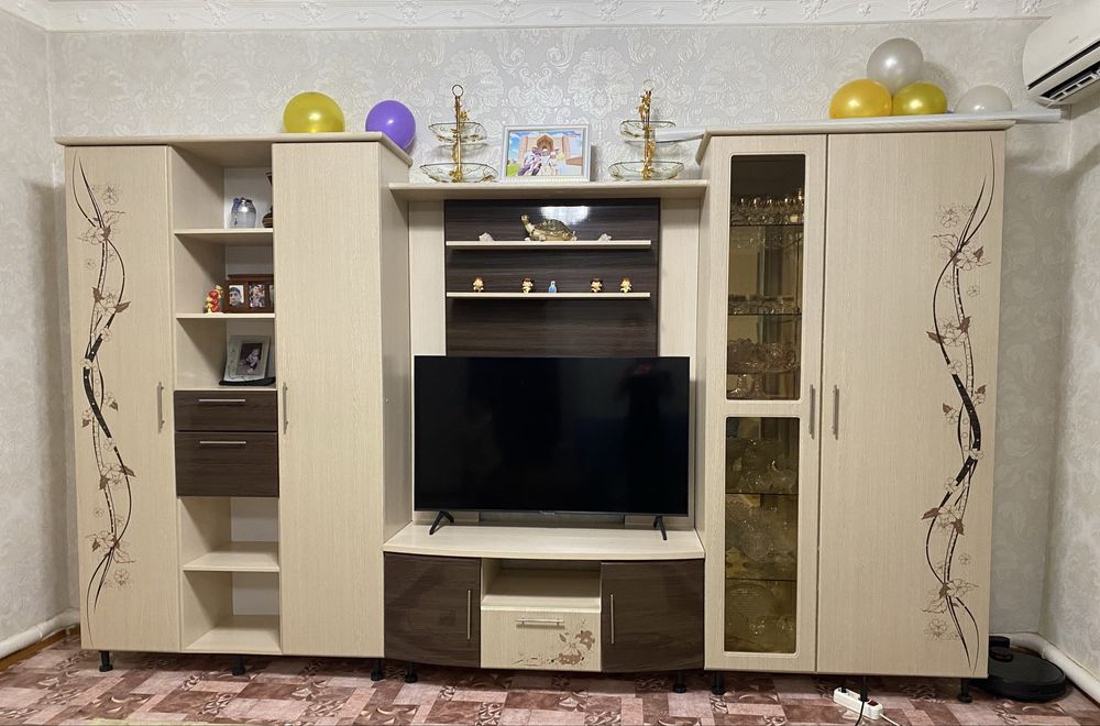 Продам стенку б/у