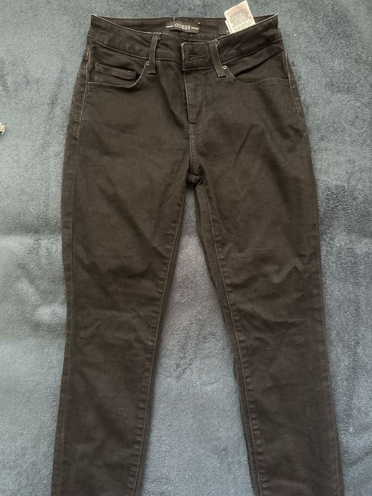 Blugi Guess negrii