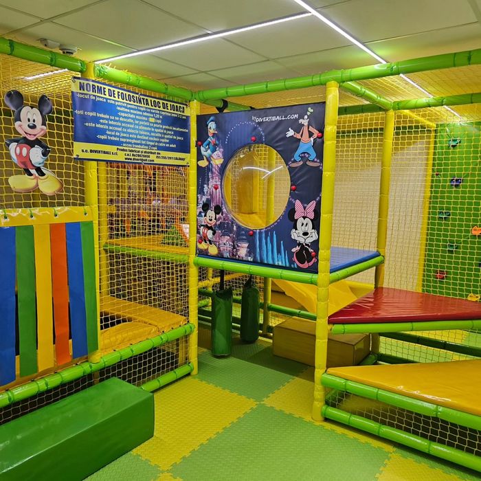 Loc de joaca / Spatiu de joaca Pitesti