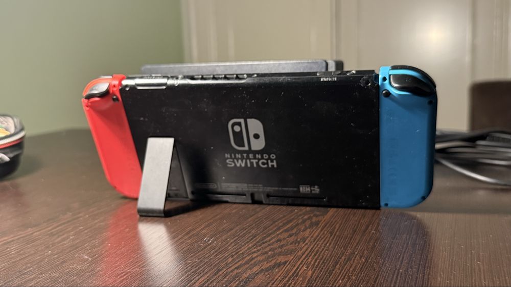 Nintendo Switch первого поколения
