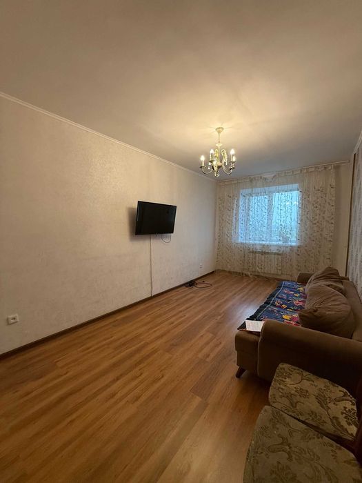 Продается трешка в Юнис Сити