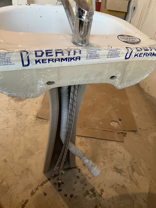 Раковина новая еще в пленке…….. продам