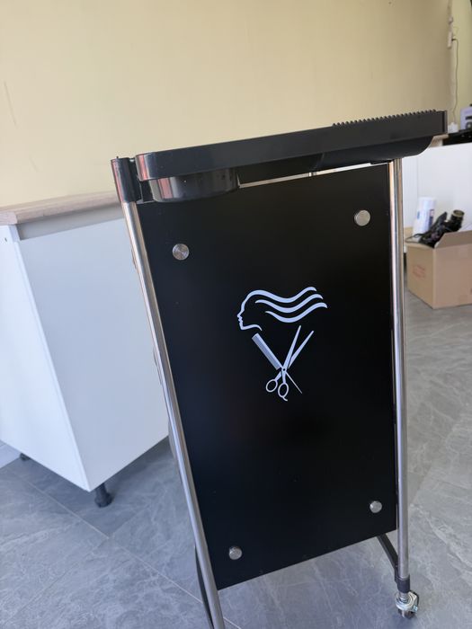 Срочно продам мойку,маникюрный стол