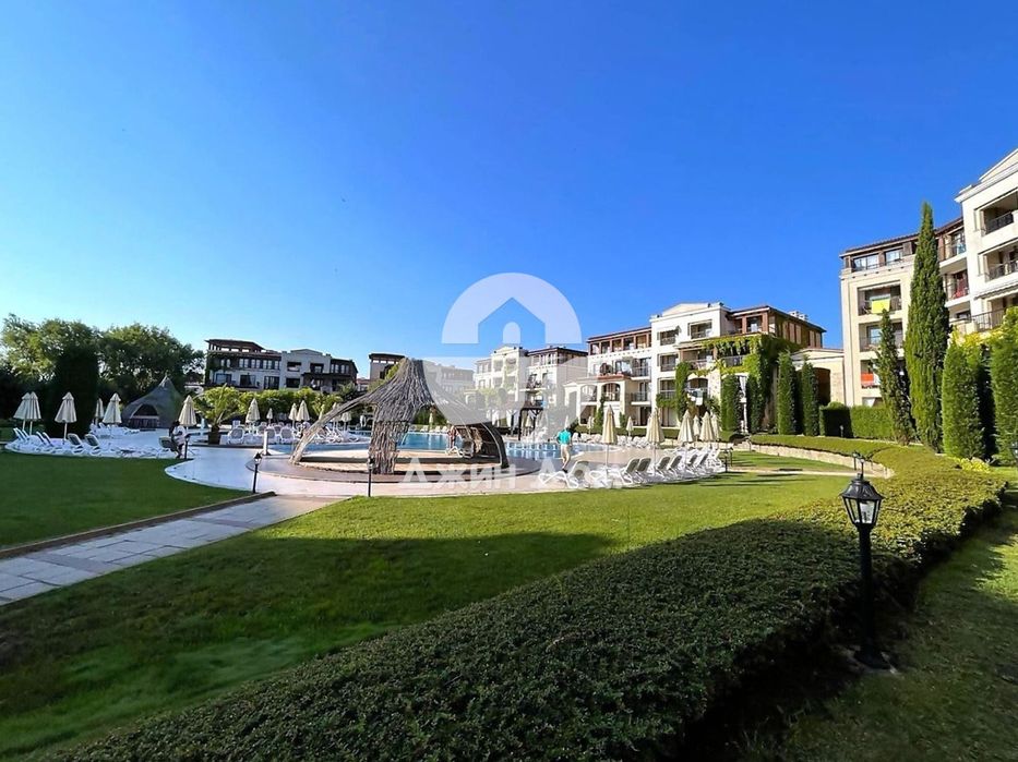 Продава се Двустаен апартамент в Созопол - 140 кв.м за 547 €/кв.м - Снимка #10
