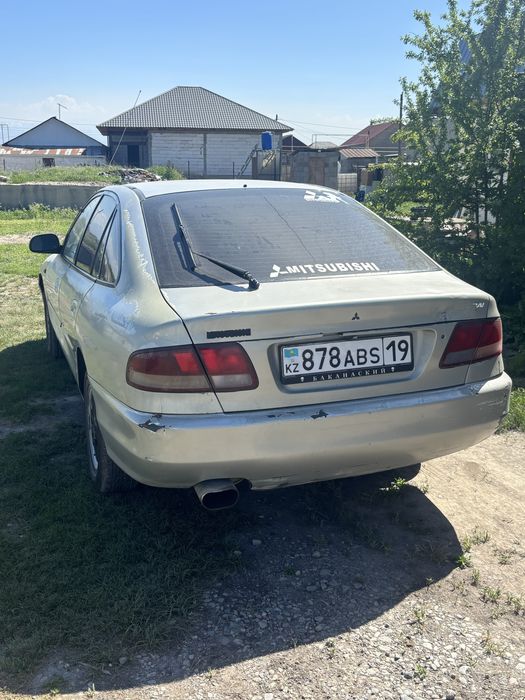 Mitsubishi Galant 7 поколения