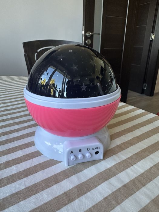 Детска нощна лампа проектор