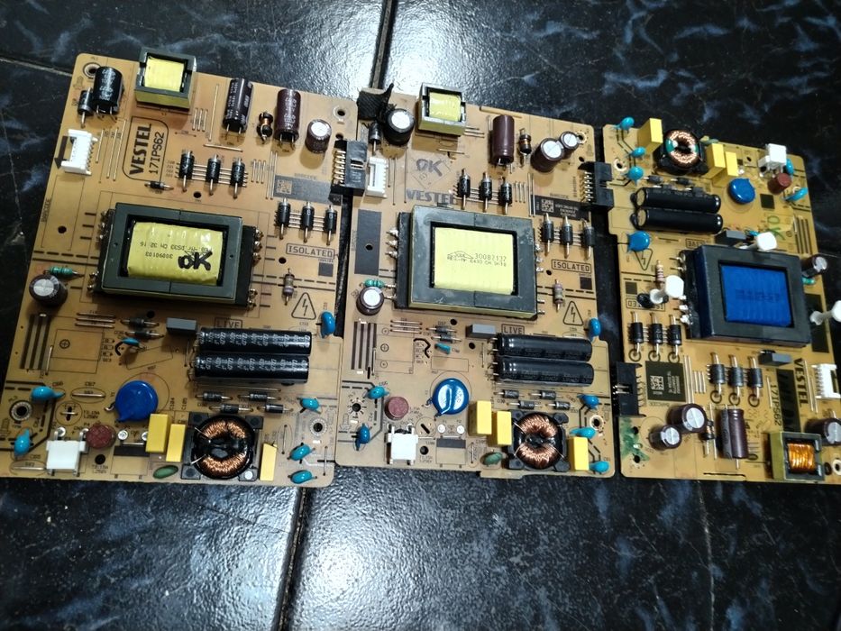 Sursa Vestel model 17ips62