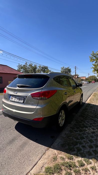 HYUNDAI ix35 2010 — imagine 4