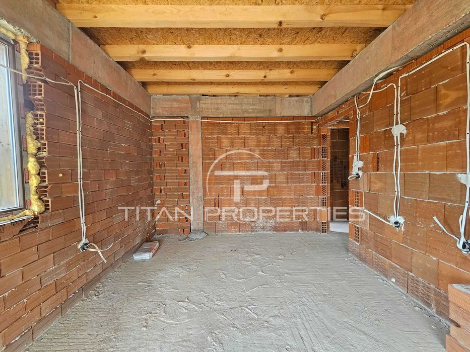 Триетажна къща в Цигов чарк