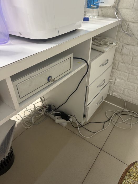 Стол ресепшен продается срочно!!!