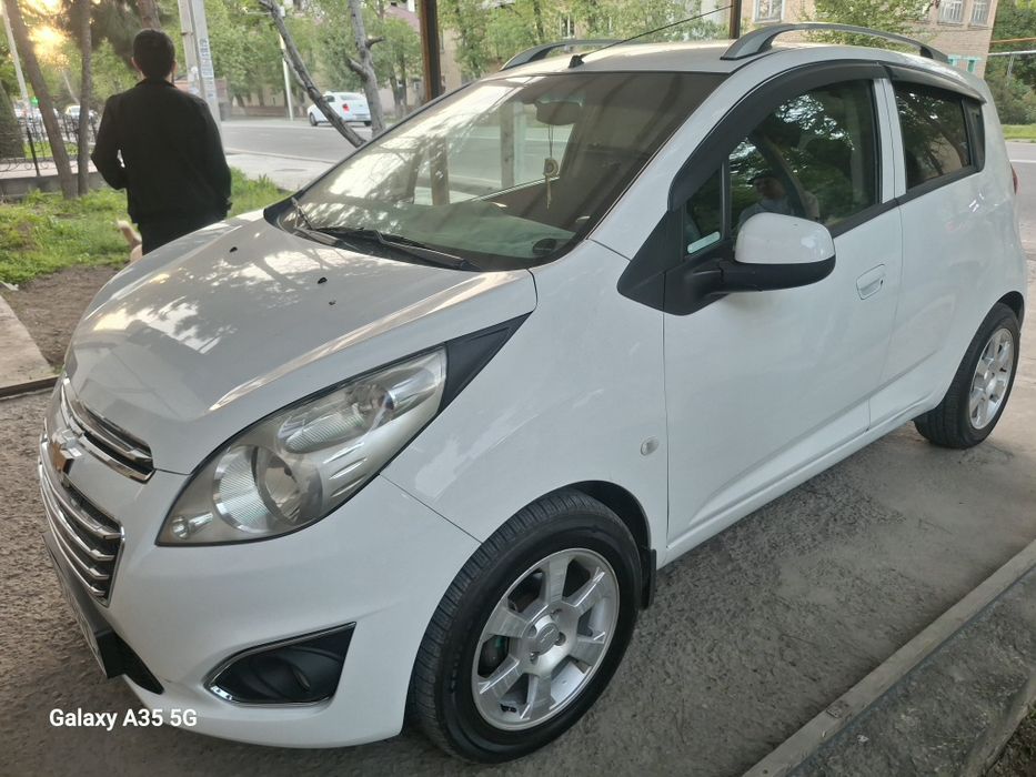 Spark 2011 yil avtomat