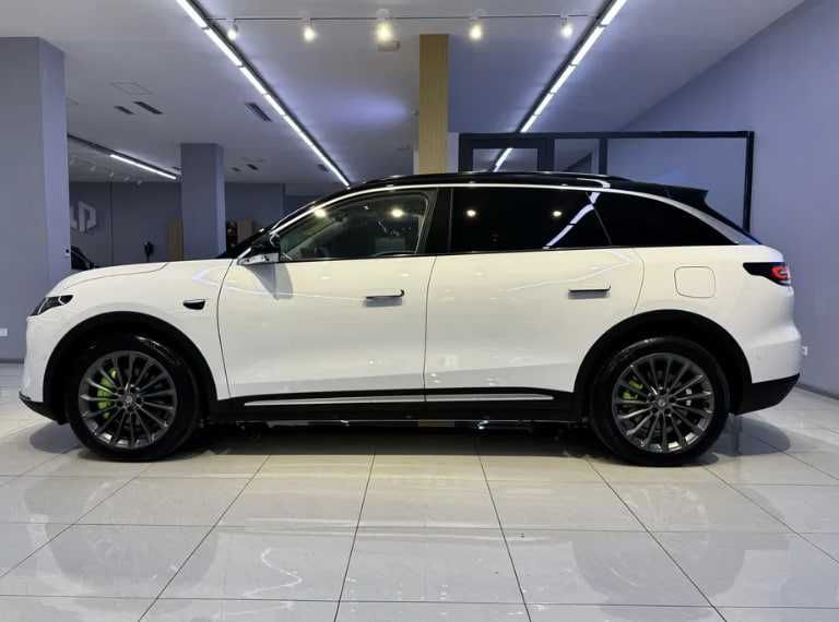 Leapmotor C11 Rasmiy dillerdan chegirma bilan