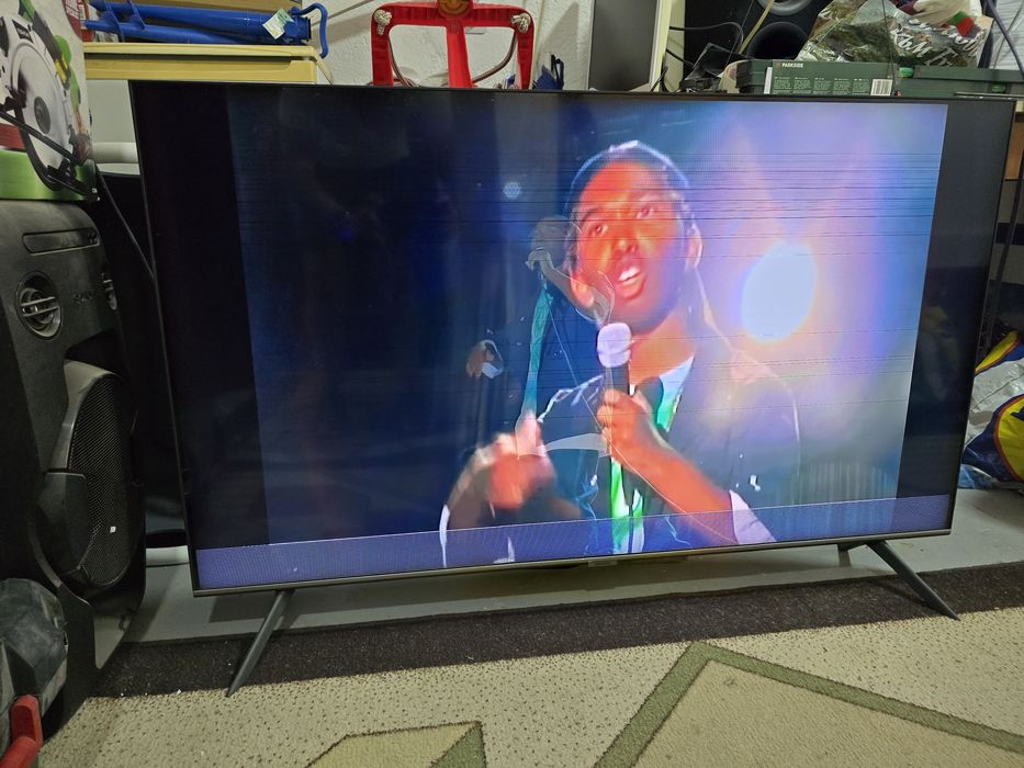 Телевизор Samsung QLED 50 инча за ремонт.