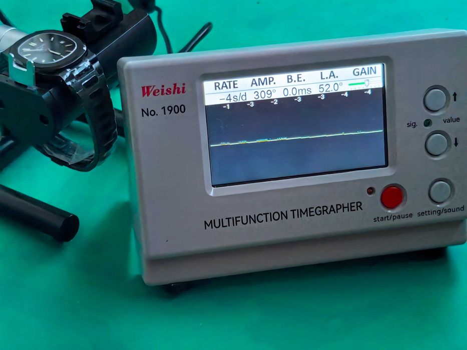 Patek Nautilus с 4 секунди отклонение