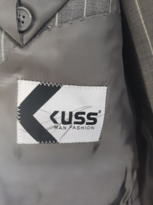 Мъжки италиански костюм размер 52