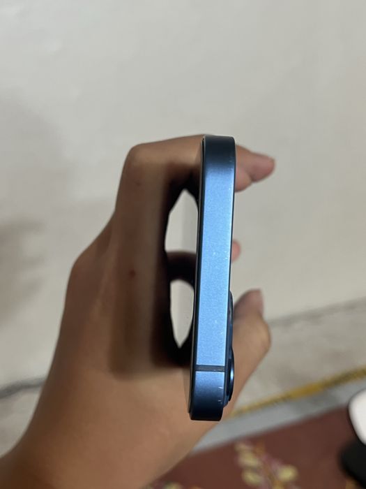 iPhone 13 128GB 81AKB