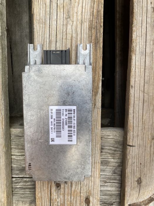 Усилвател модул звук и управление на акумулатора bmw e65 e66 тонколони