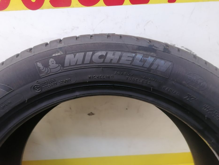 225/50/18  2*Michelin vara dot 5021  95v.  5,,89mm