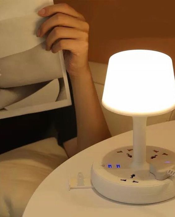 Ночник с адаптером для зарядки гаджетов