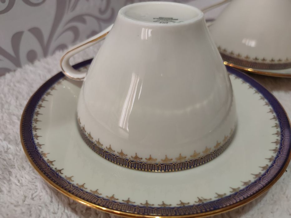 Стар Баварски порцеланов сервиз за чай или дълго кафе в топ състояние.