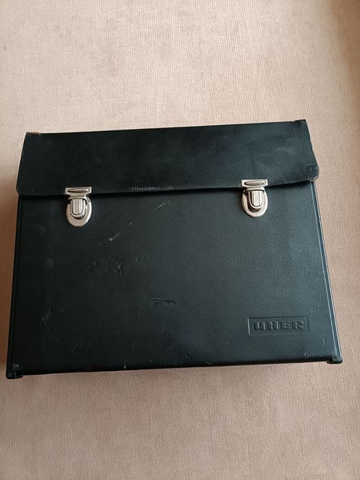 Vând Magnetofon Uher