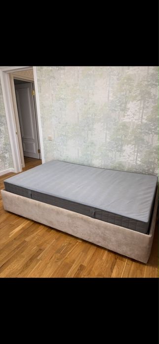 Продается Тахта и Матрас