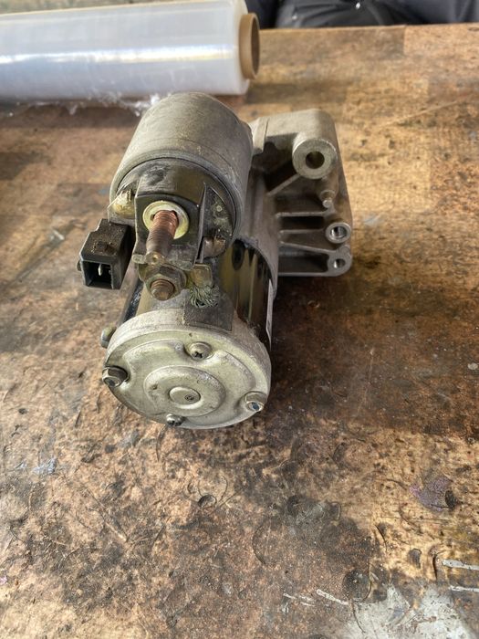 Стартер за пежо 1.4 бензин 95кс