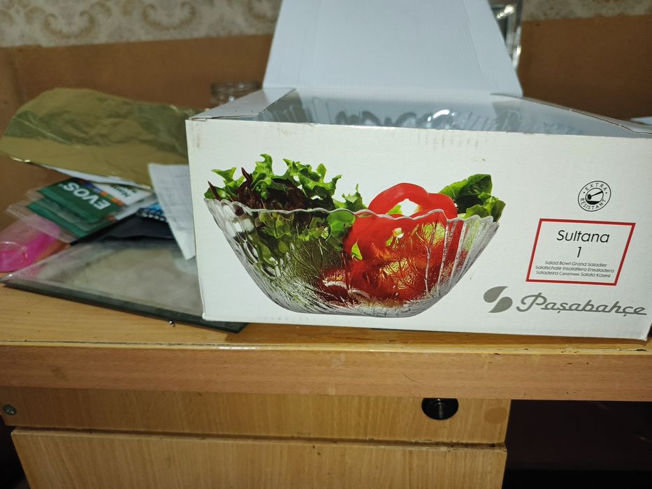 Янги Хар хил турдаги вазалар.