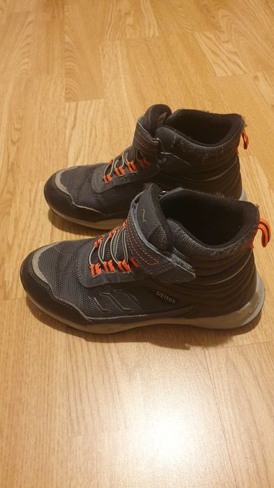 Детски маратонки Nike Clarks,ботуши,апрески,обувки,гумен20,21,22,31,33