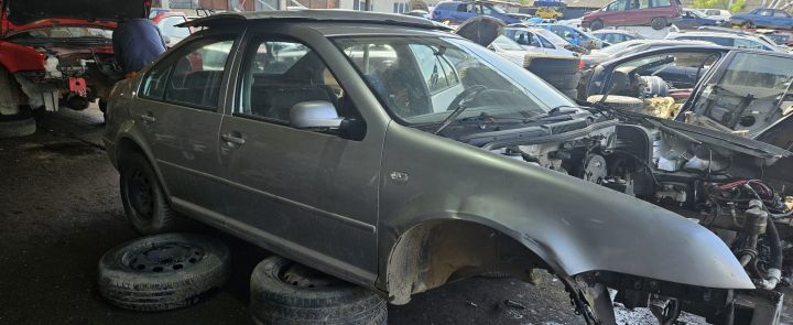 Nuca schimbator Volkswagen VW Bora prima generatie