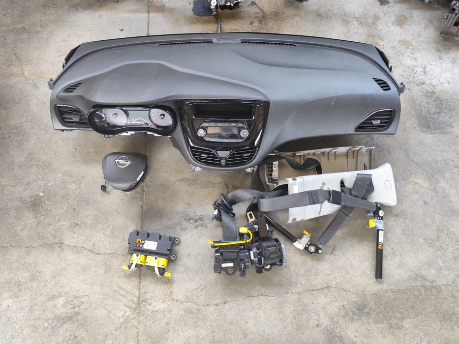 Plansa bord cu airbaguri opel Karl 2017