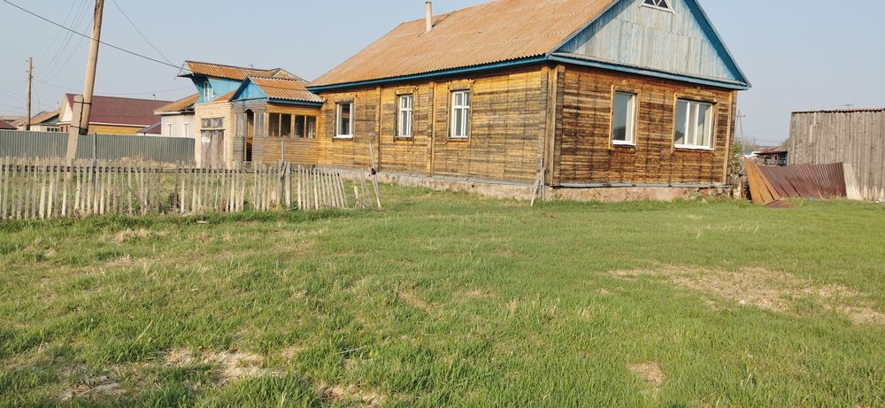 На разбор дом деревянный