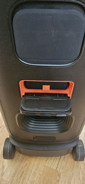 продаю срочно JBL колонку