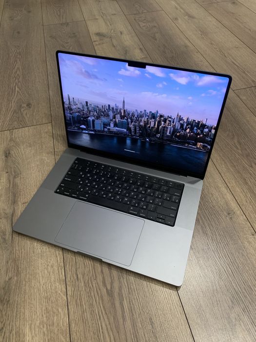 MacBook Pro 16 2021 M1 Pro, 16/512