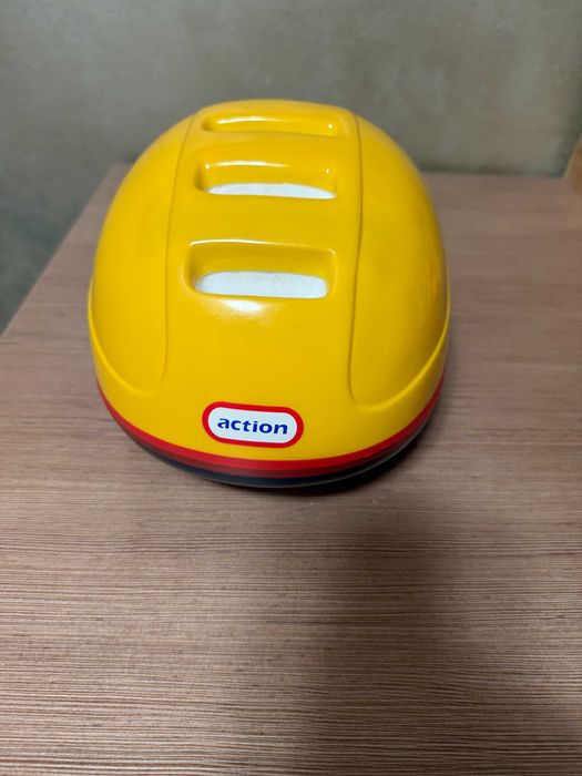 Vand casca copii folosita plus aparatori cadou