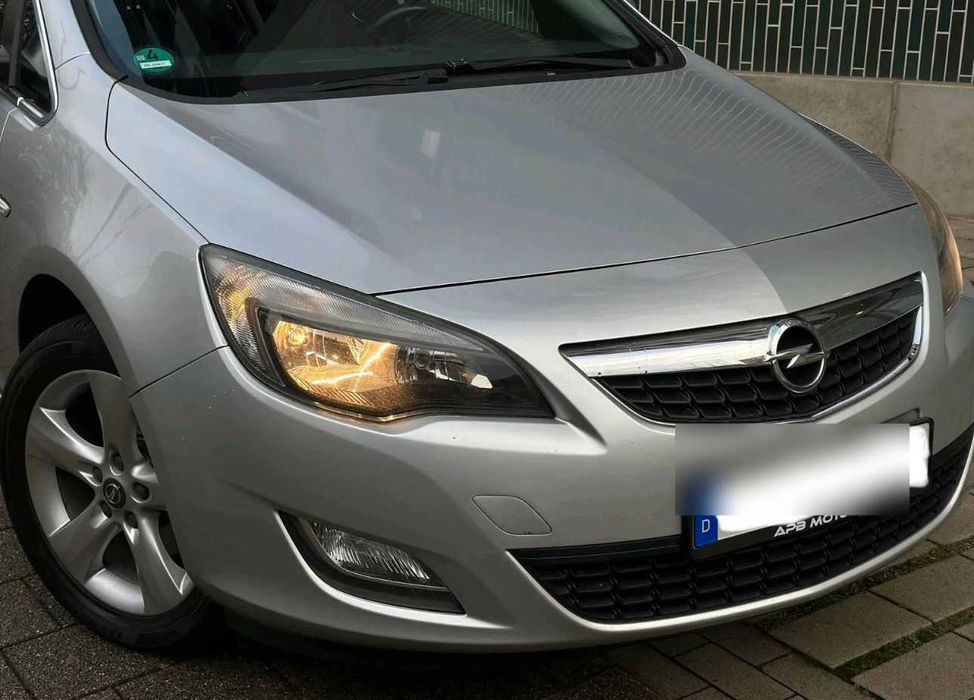 Продавам опел астра