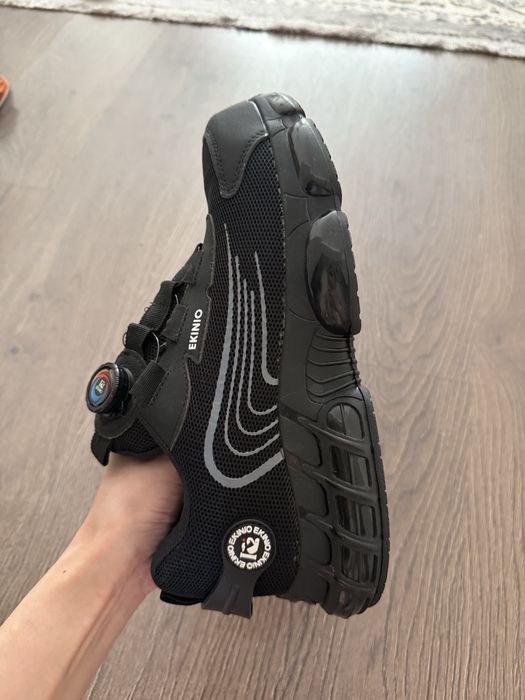 Спец обувь 44 размера защитктой