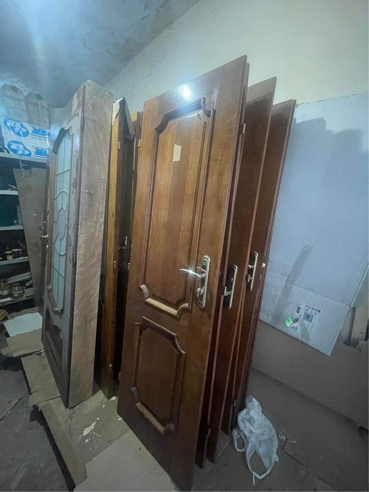 Масивни дъбови врати гр. Дългопол • OLX.bg