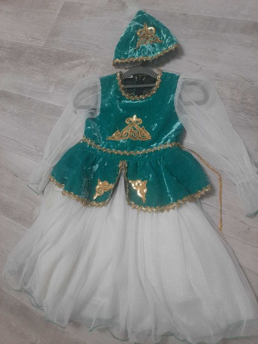 Национальный костюм для девочки.