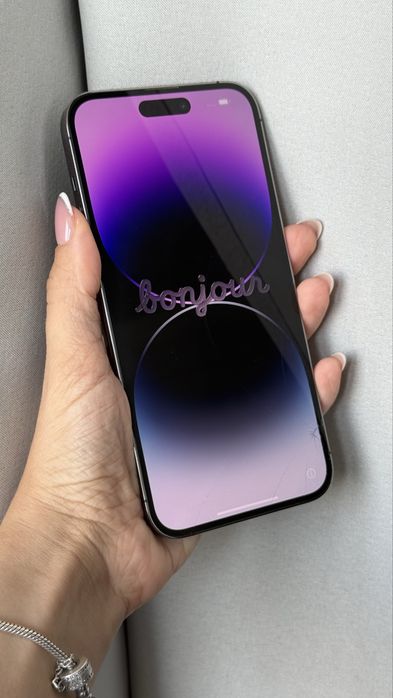 Продаю IPhone 14ProMax