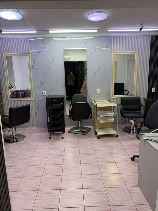 Сдается кресло в салоне