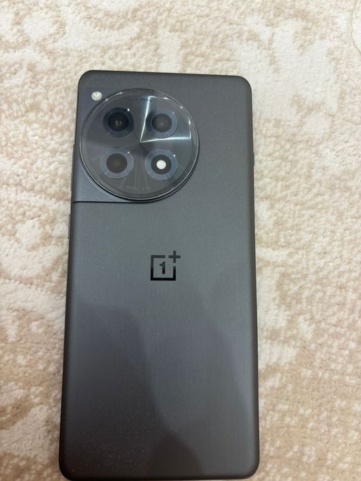 Продам one plus 12r