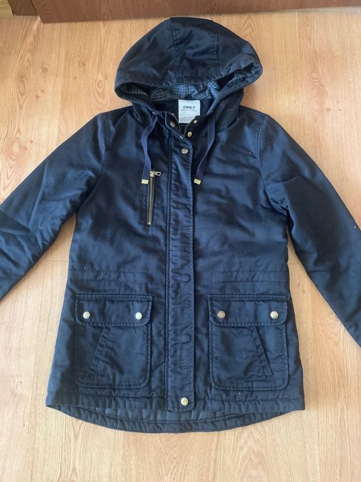 Черна парка изгодно