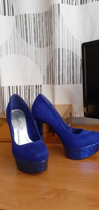 Официални обувки НОВИ 35 номер