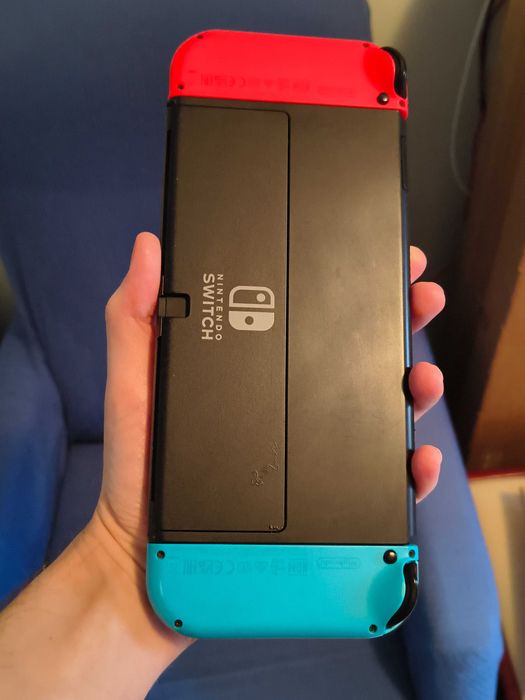 Nintendo Switch OLED la cutie modat card 128GB cu jocuri + husa