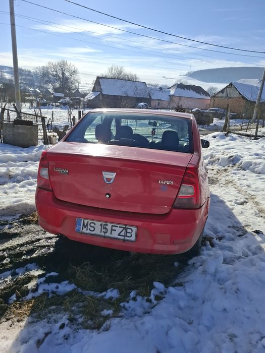 Vând Logan 1.4 benzina