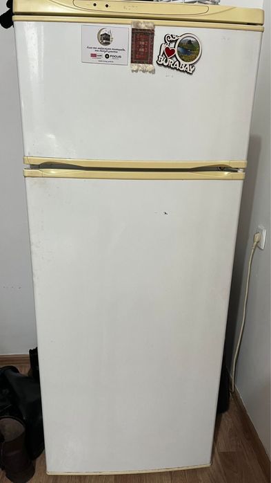 Б/у холодильник, жақсы жағдайда, ақаусыз