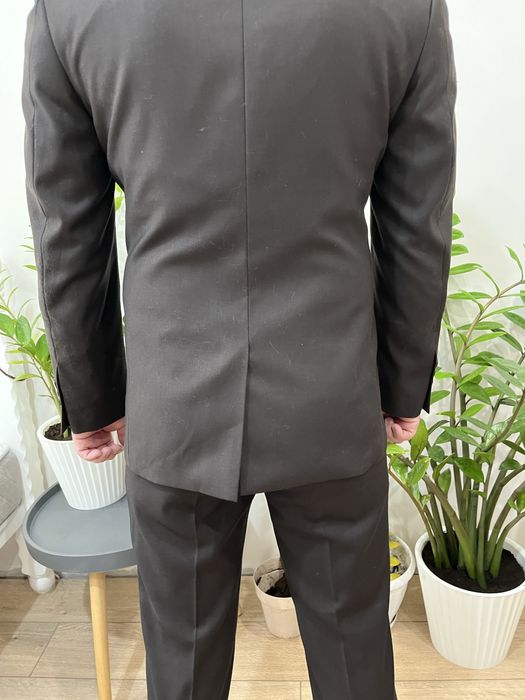 Продается мужской костюм