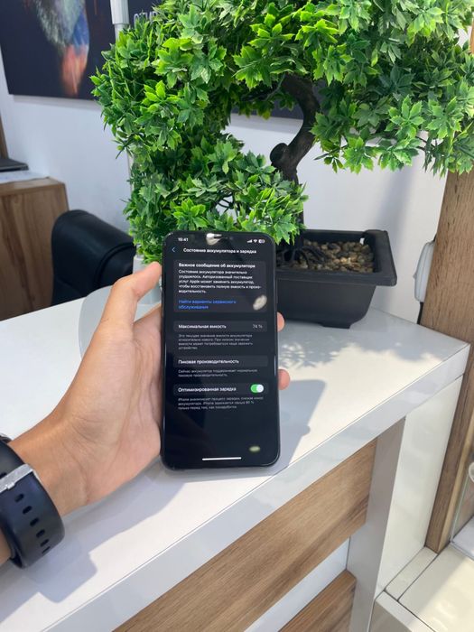 Iphone xs max 64 GB.